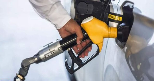 Petrol Fiyatları Zirveye Dayandı, Akaryakıt Tarifesi Yeniden Değişiyor!