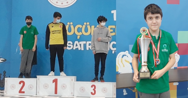 SATRANÇ TAKIMI MİLLİ TAKIMIN KAPISINI ARALADI