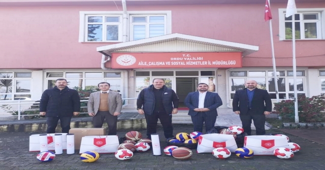 SEVGİ EVİNDE KALAN  ÇOCUKLARA SPOR  MALZEMESİ DESTEĞİ