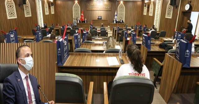 “SPOR’UN VE SPORCUNUN HER ZAMAN YANINDAYIZ VE DESTEKÇİSİYİZ”