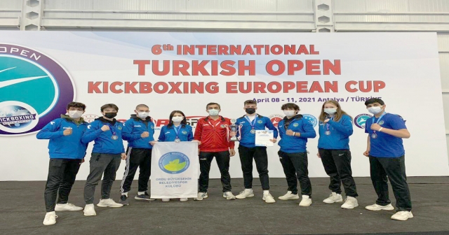 SPORCULAR BAŞARILARIYLA GÖZ DOLDURUYOR