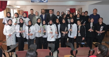 Kız Anadolu İmam Hatip Lisesi'nden Mevlid Kandili Kutlaması
