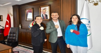 SPORCULARDAN BAŞKAN SEMİZ’E ZİYARET
