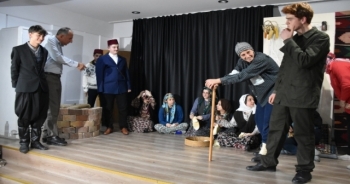 Trabzon Tiyatro'ya Doydu