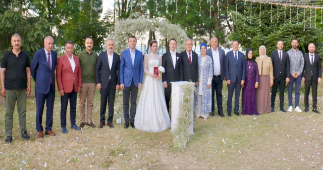TOMAKiN VE YILDIZ AiLELERiNiN MUTLU GÜNÜ