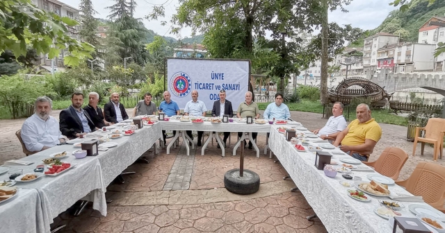 TÜM MESLEK GRUPLARI İKİZCE'DE BULUŞTU
