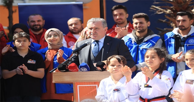 “Türkiye bir spor devrimi yaşıyor”