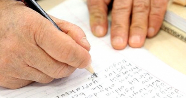 TÜRKİYE’DE OKUMA YAZMA BİLMEYENLERİN ORANI % 2,58
