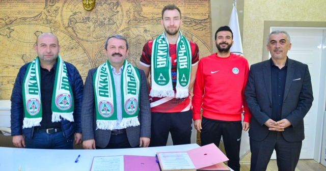 TYMOFİİ POLUİAN AKKUŞ BELEDİYESPOR’DA