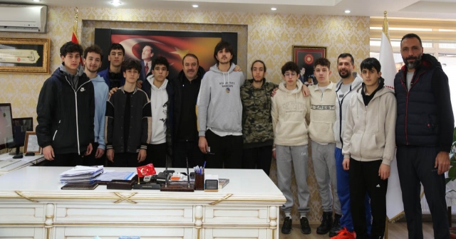 U18 BASKETBOL EKİBİ GENÇ’İ ZİYARET ETTİ