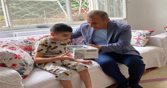 VALİ SONEL, HANE ZİYARETLERİNİ SÜRDÜRÜYOR
