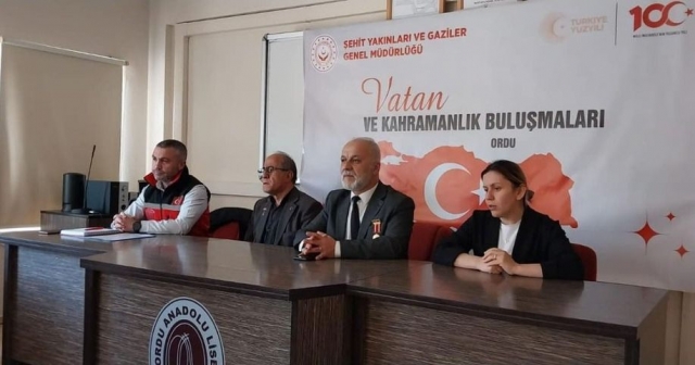 VATAN KONULU ETKİNLİKTE BİR ARAYA GELDİLER