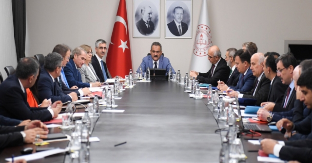 YENİ EĞİTİM ÖĞRETİM YILI DEĞERLENDİRİLDİ