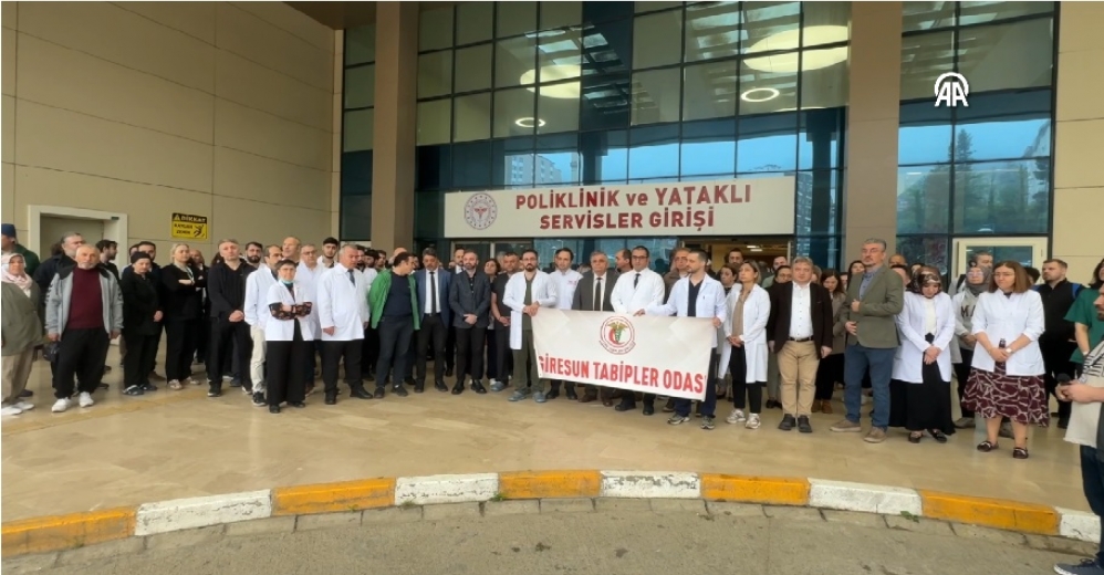 Giresun'da Doktora Saldırı Protesto Edildi