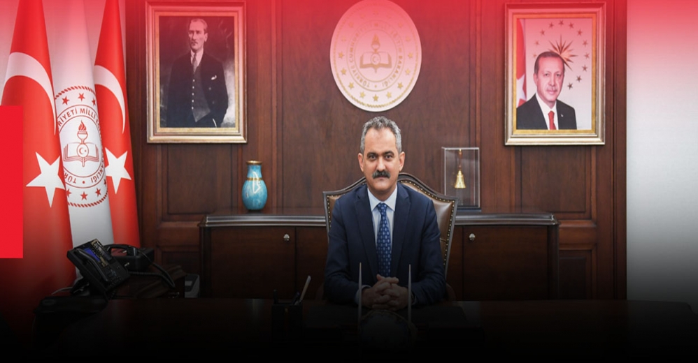ÖZER, “KOLAYLIKLAR DİLİYORUM”