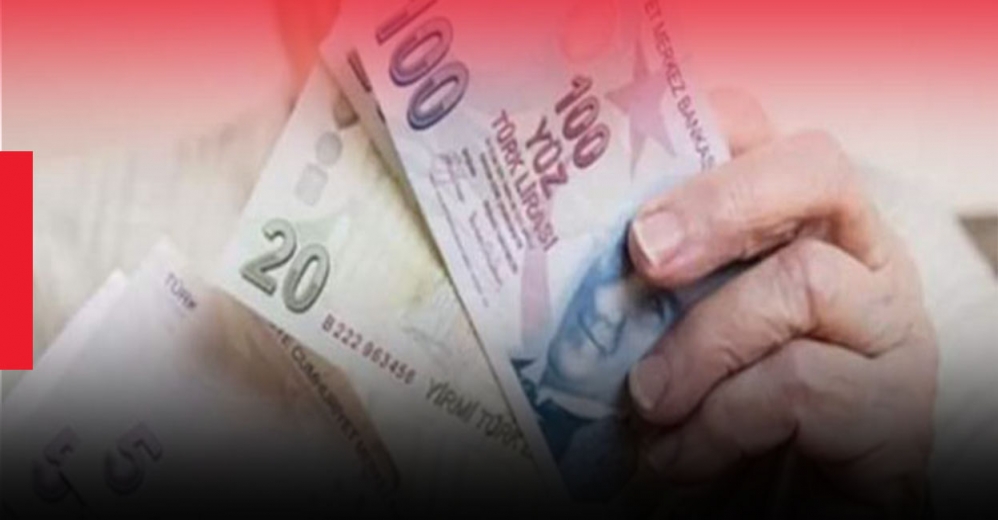 " EMEKLİLER SON YILLARINI MARKET RAFI İNCELEYEREK GEÇİRİYOR "