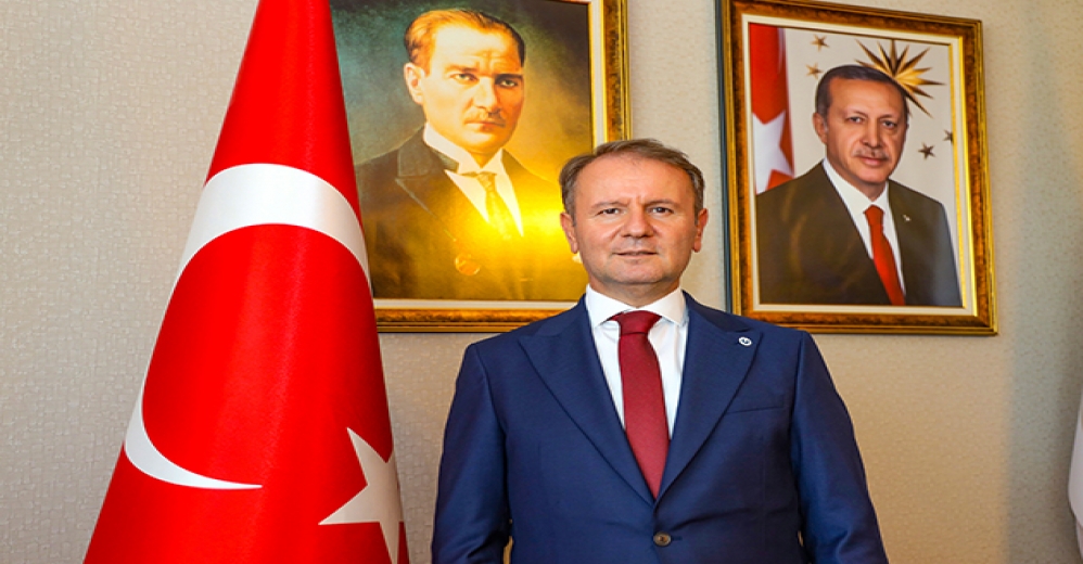 Rektör Prof. Dr. Orhan Baş’ın Cumhuriyet Bayramı Kutlama Mesajı Rektör Prof. Dr. Orhan Baş’ın Cumhuriyet Bayramı Kutlama Mesajı