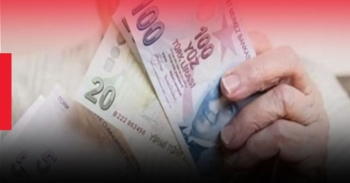 " EMEKLİLER SON YILLARINI MARKET RAFI İNCELEYEREK GEÇİRİYOR "