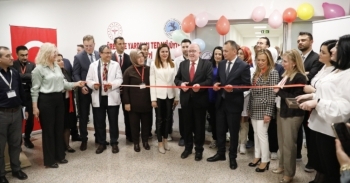Sağlık Bakanlığı Samsun'da Tüp Bebek Merkezi Açtı