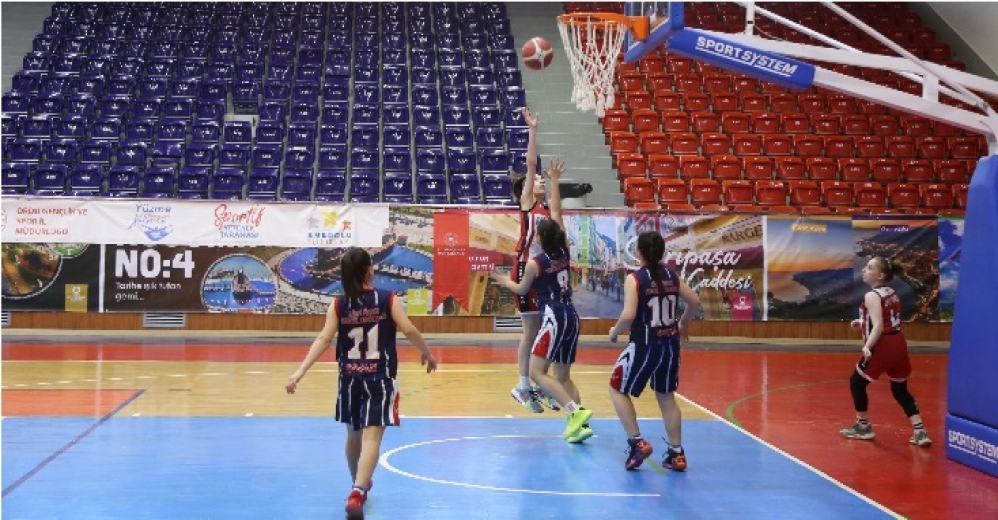 X3 Basketbol Grup Müsabakaları Heyecanı Başladı