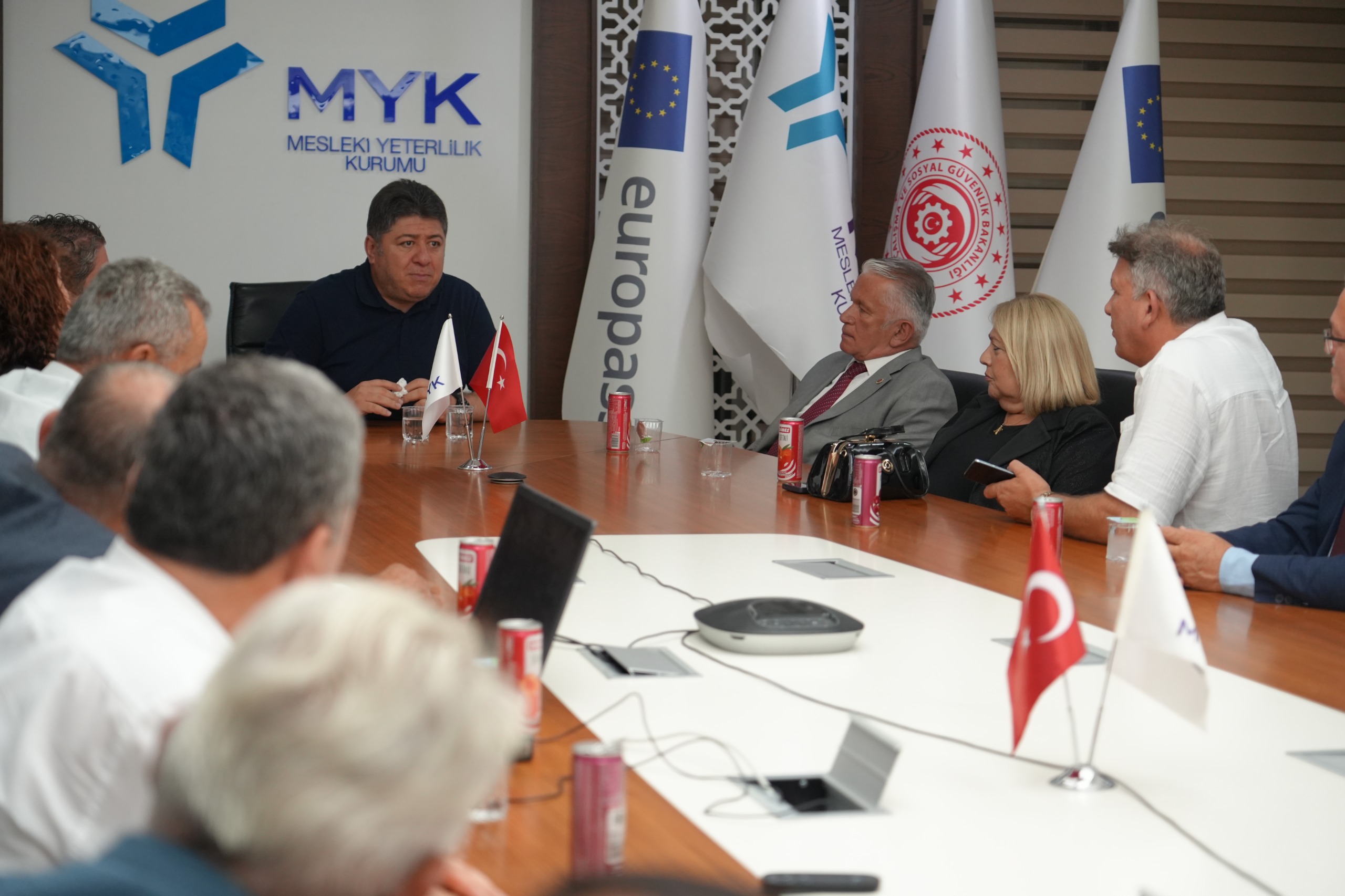 Muhtarlardan Aşkın Tören’e Ziyare