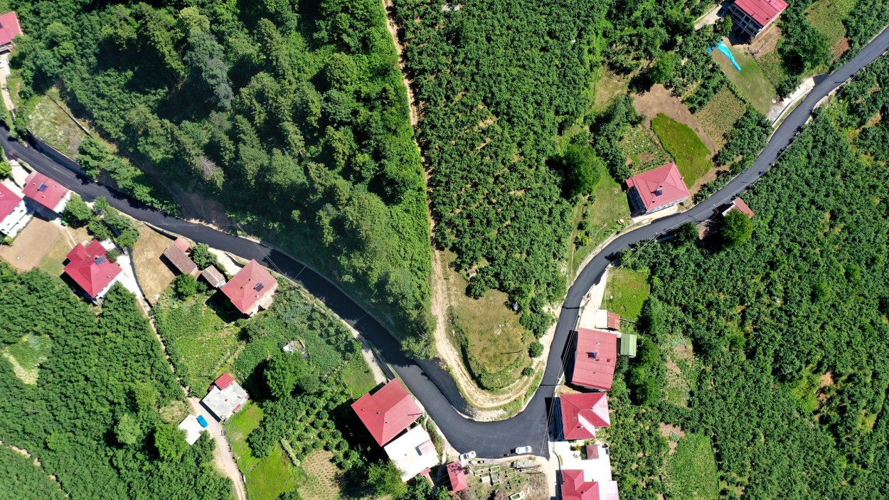 SICAK ASFALTA SEVİNCİ