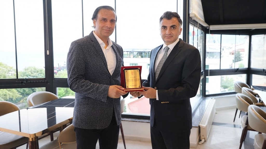 Milli Eğitim'de Görev Yeri Değişen Şube Müdürlerine Veda