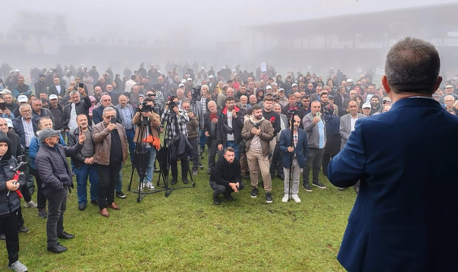 "İlk Günden Beri Halkımızın Yanındayız