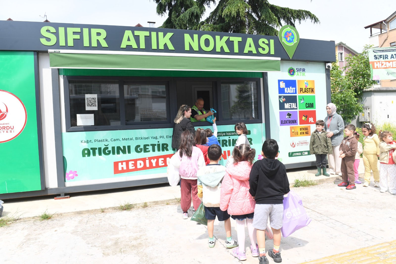 Atıklar Puana, Puanlar Hediyeye Dönüşüyor
